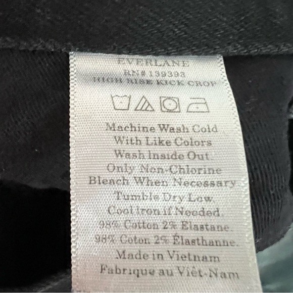Everlane Black High Rise Kick Crop Jeans - 26 - Picture 9 of 12